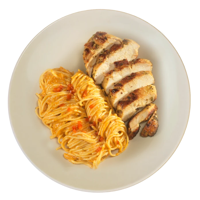 espagueti en salsa de pimenton asado